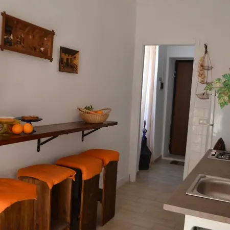 Ballaro Sant'agata Mini Apartament *